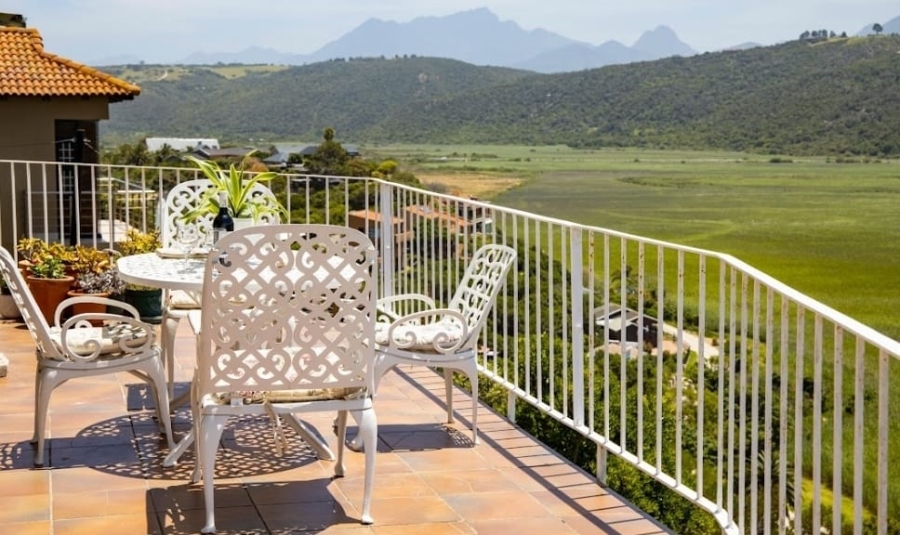 4 Bedroom Property for Sale in Wilderness Central Western Cape